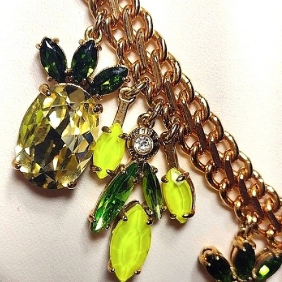 Henri 🍍Bendel Pineapple Statement Necklace with Swarovski Crystals - Picture 3 of 16